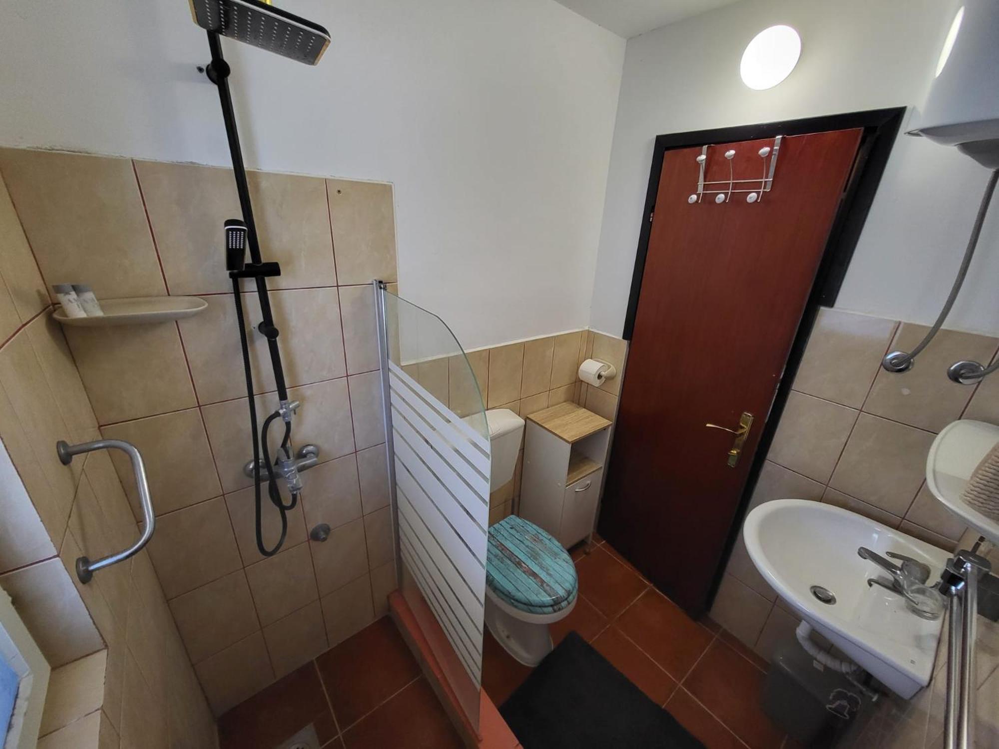 Apartment Bunjo'S Beach House Trogir Exterior photo