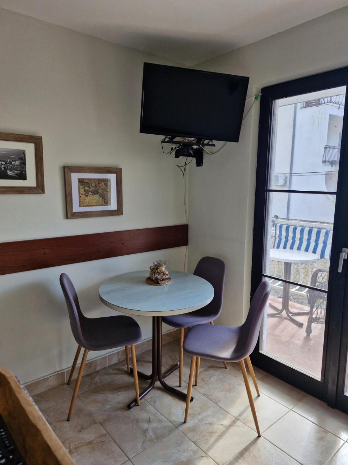 Apartment Bunjo'S Beach House Trogir Exterior photo